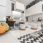The Bubble By Interhome باد جاستاين